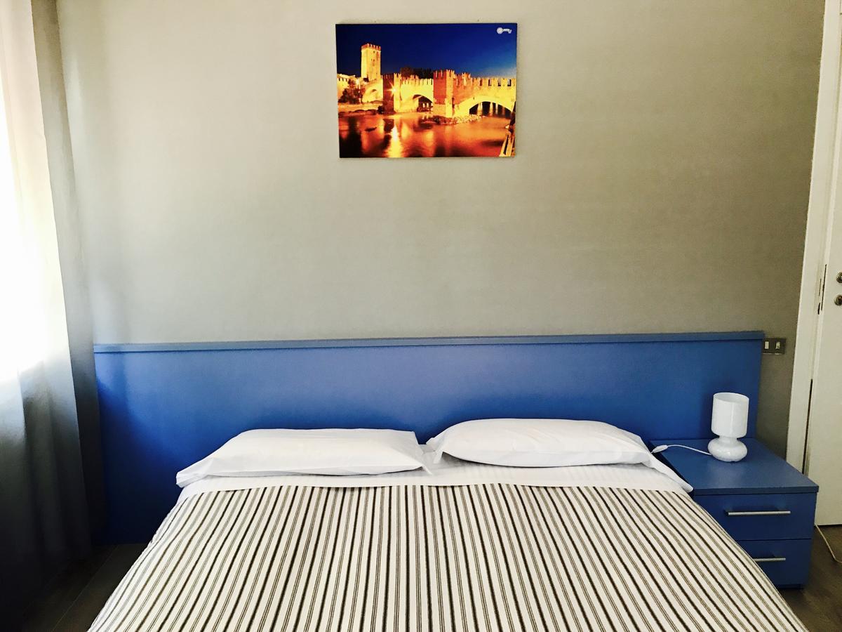 Simoni 10 Hotel Verona Exterior photo